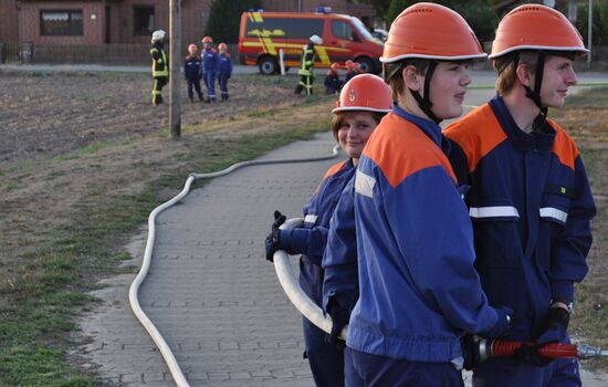 Technischer Feuerwehrdienst „Übung Heckenbrand”